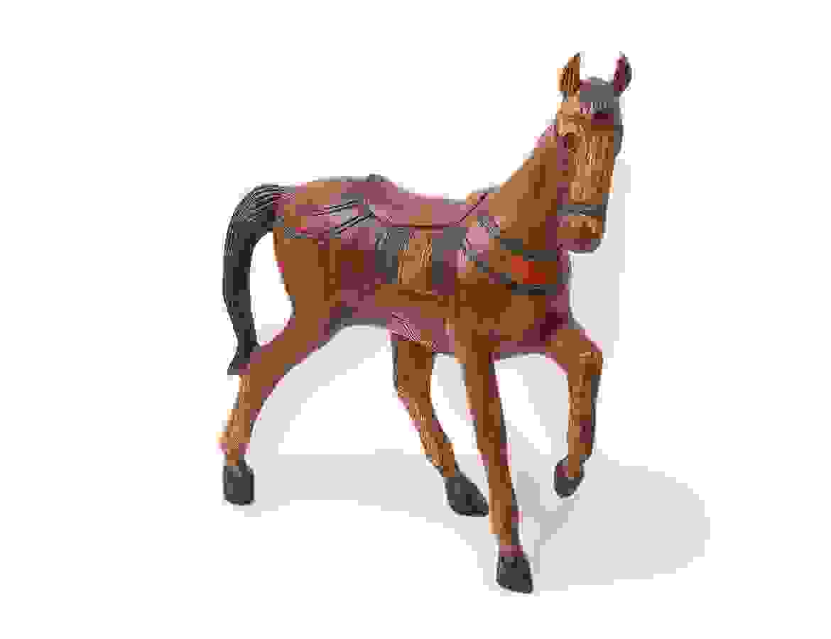 Sauntering horse